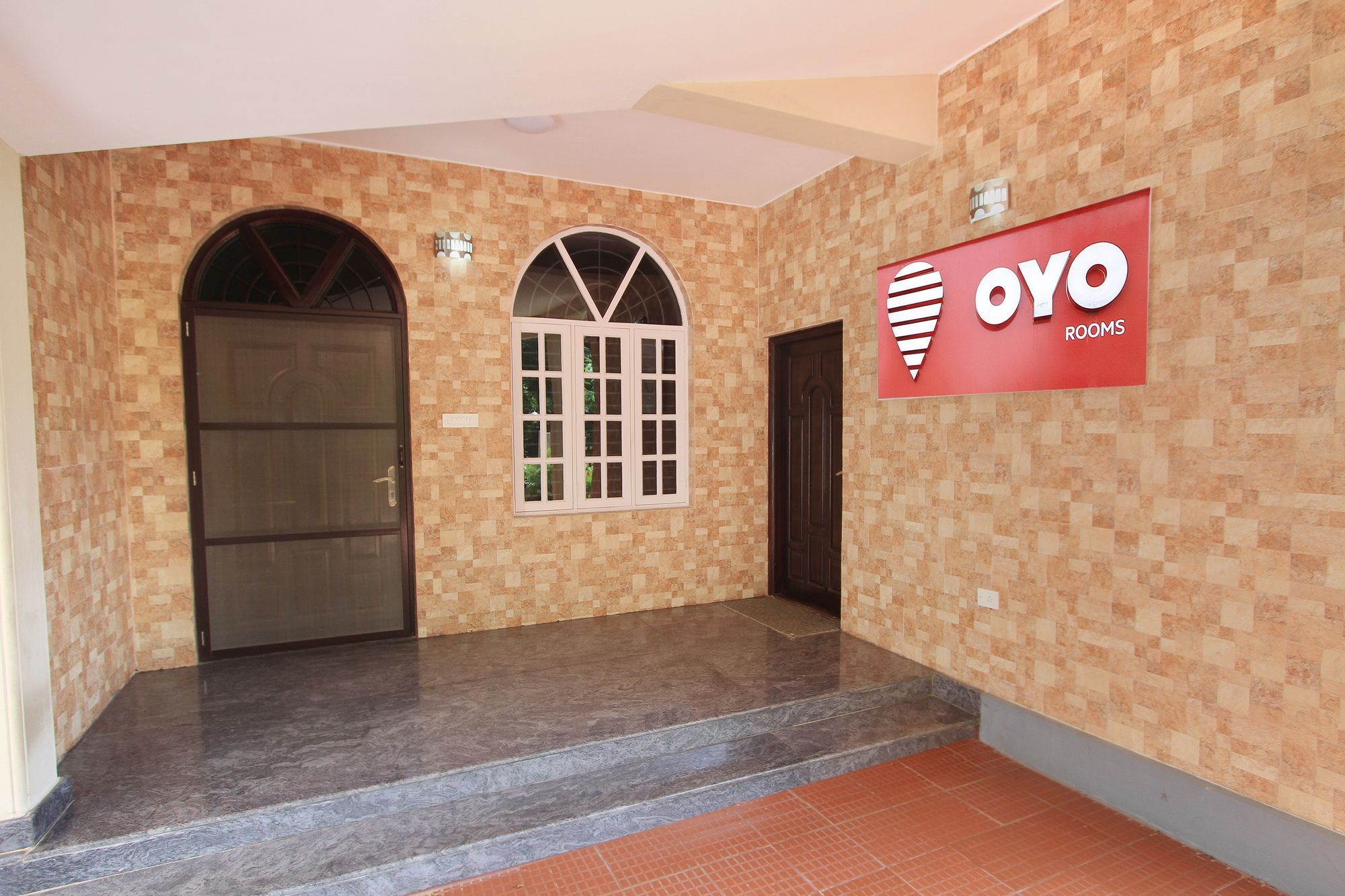 Oyo 9988 Hennur Road Hotel Bangalore Exterior photo